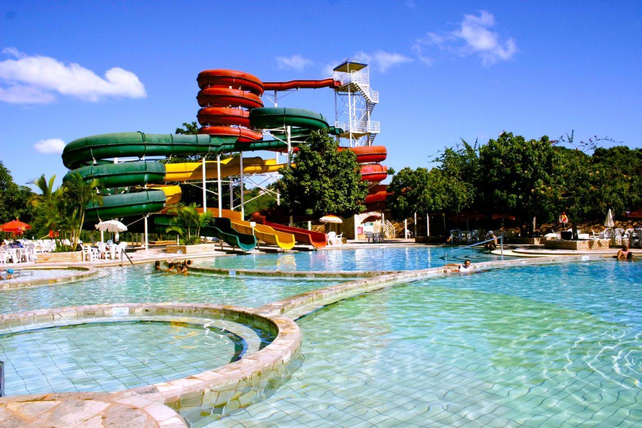 Diroma Resort Com Um Dia No Acqua Park カルダス・ノバス エクステリア 写真